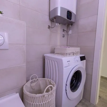 Appartement Prekrasni Apartman Roza S Velikom Terasom *